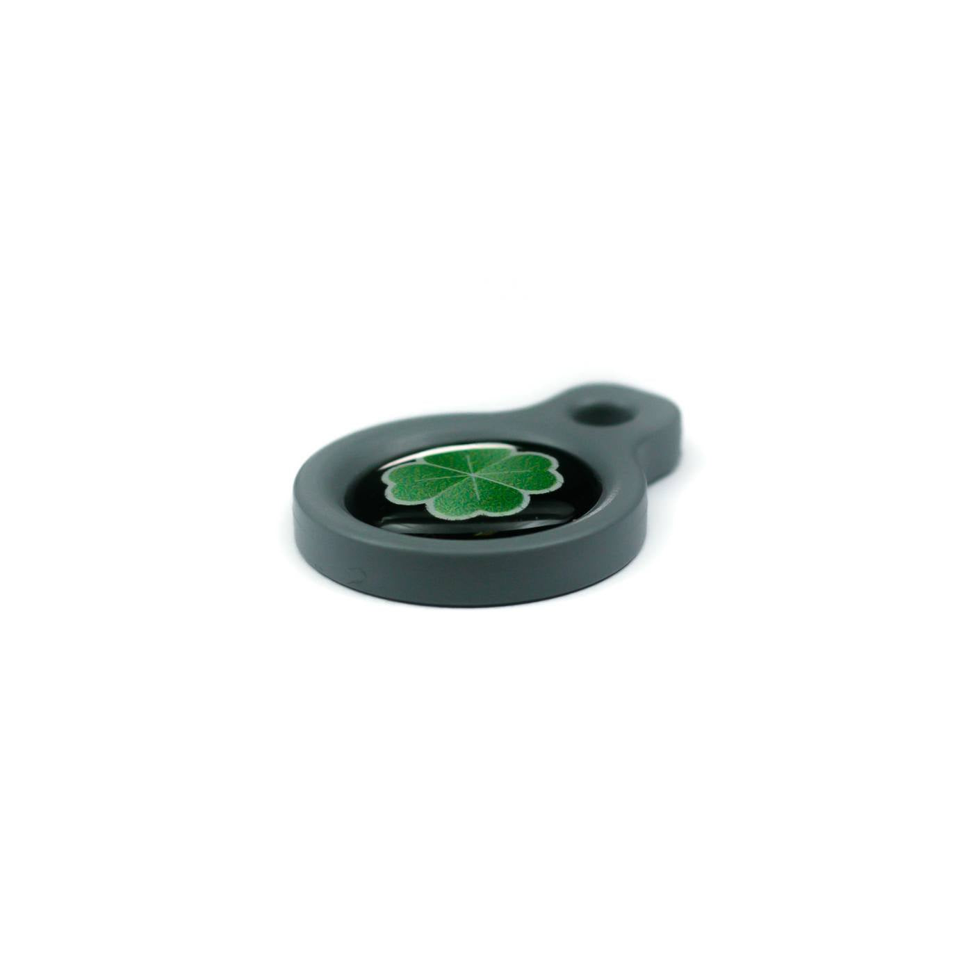 Blucky Clover Black Dog Tag small